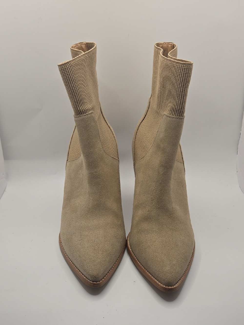 Steven Madden Beige Pointed-Toe Heeled Suede Sock Booties Sz 7.5 Euro Boho